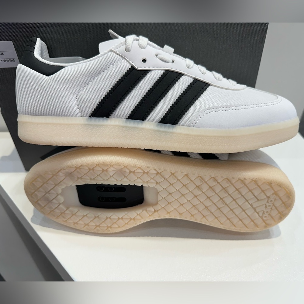 Adidas Velosamba Cycling Sneakers New With Box Mens size 9  and 12